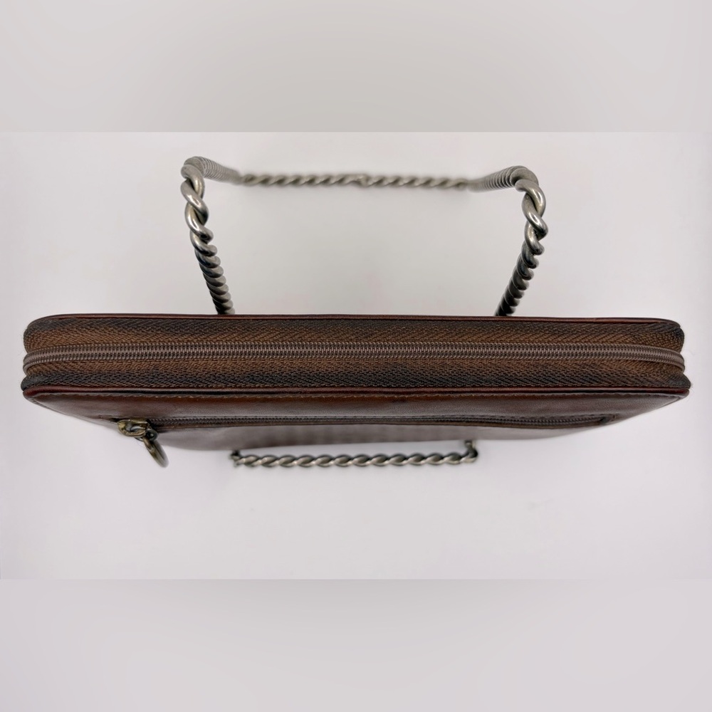 Longaberger Leather Zip Close Wallet
PLEASE SEE ALL PHOTOS & READ DESCRIPTION - Picture 8 of 13